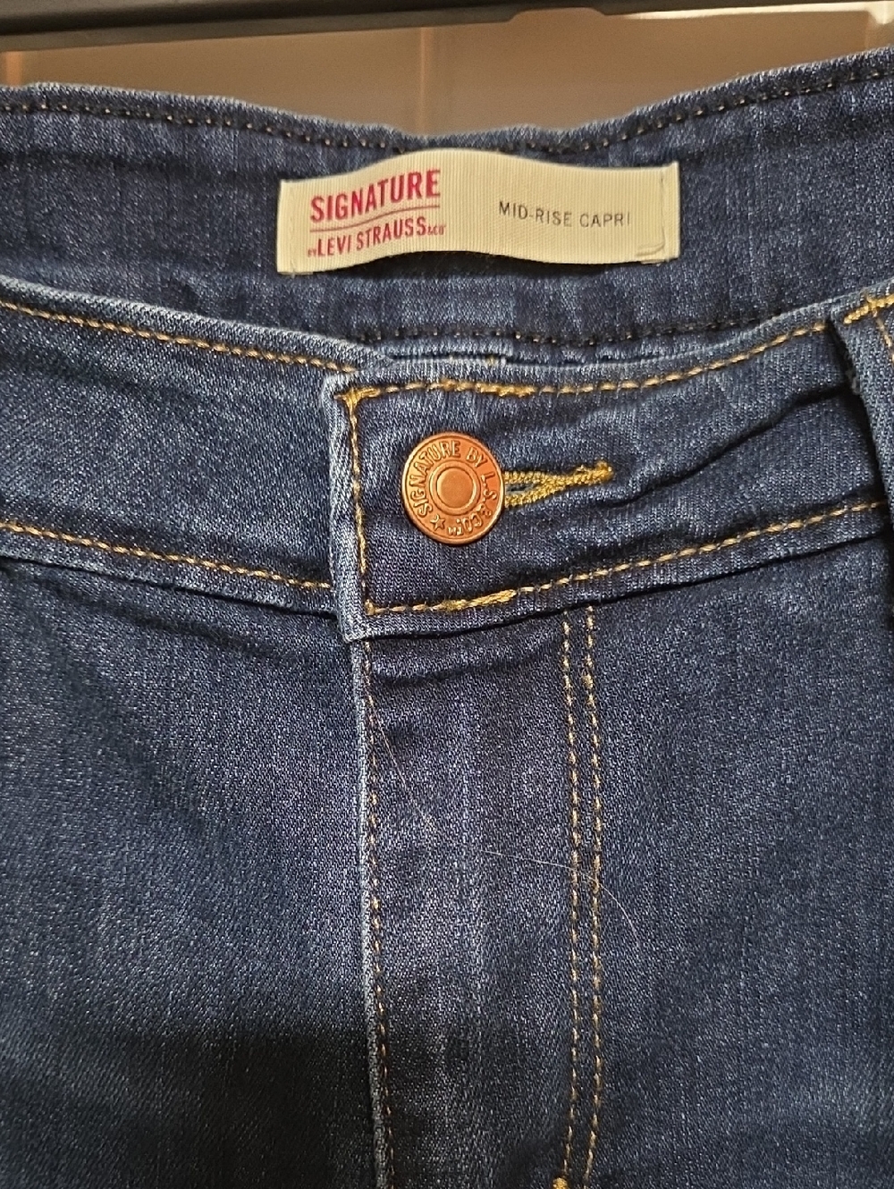 Signature by Levi Strauss Dark Blue Ankle Capri Jeans